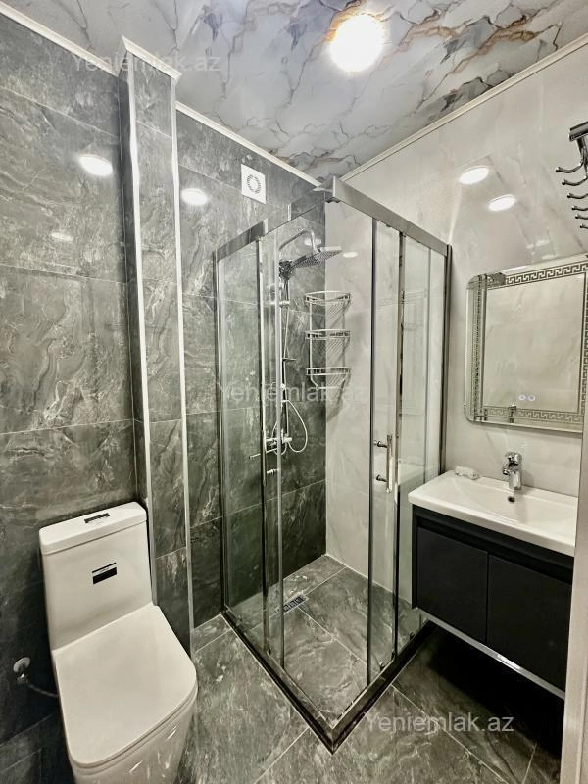 Satılır 2 otaqlı köhnə tikili 52 m²