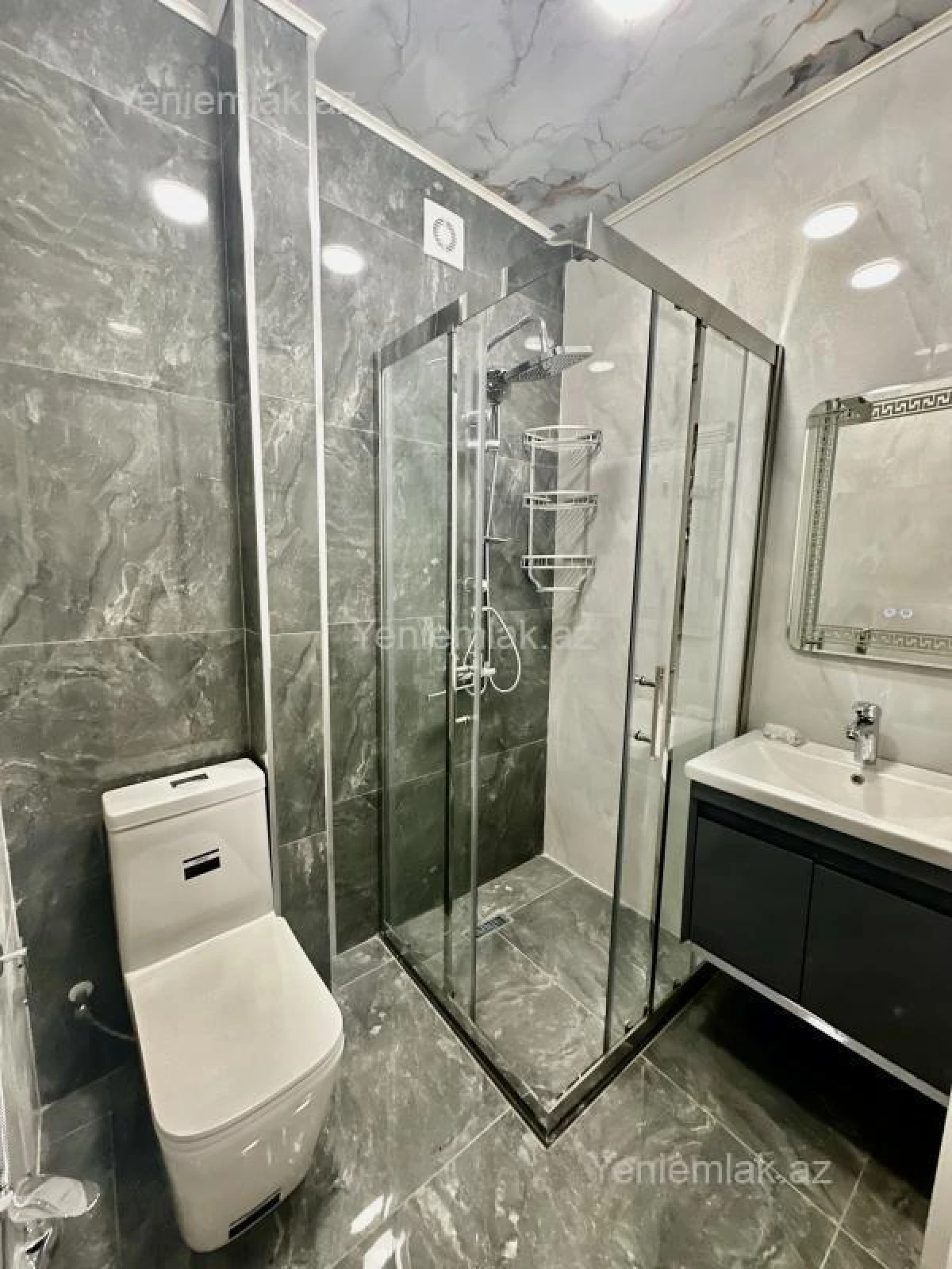 Satılır 2 otaqlı köhnə tikili 52 m²