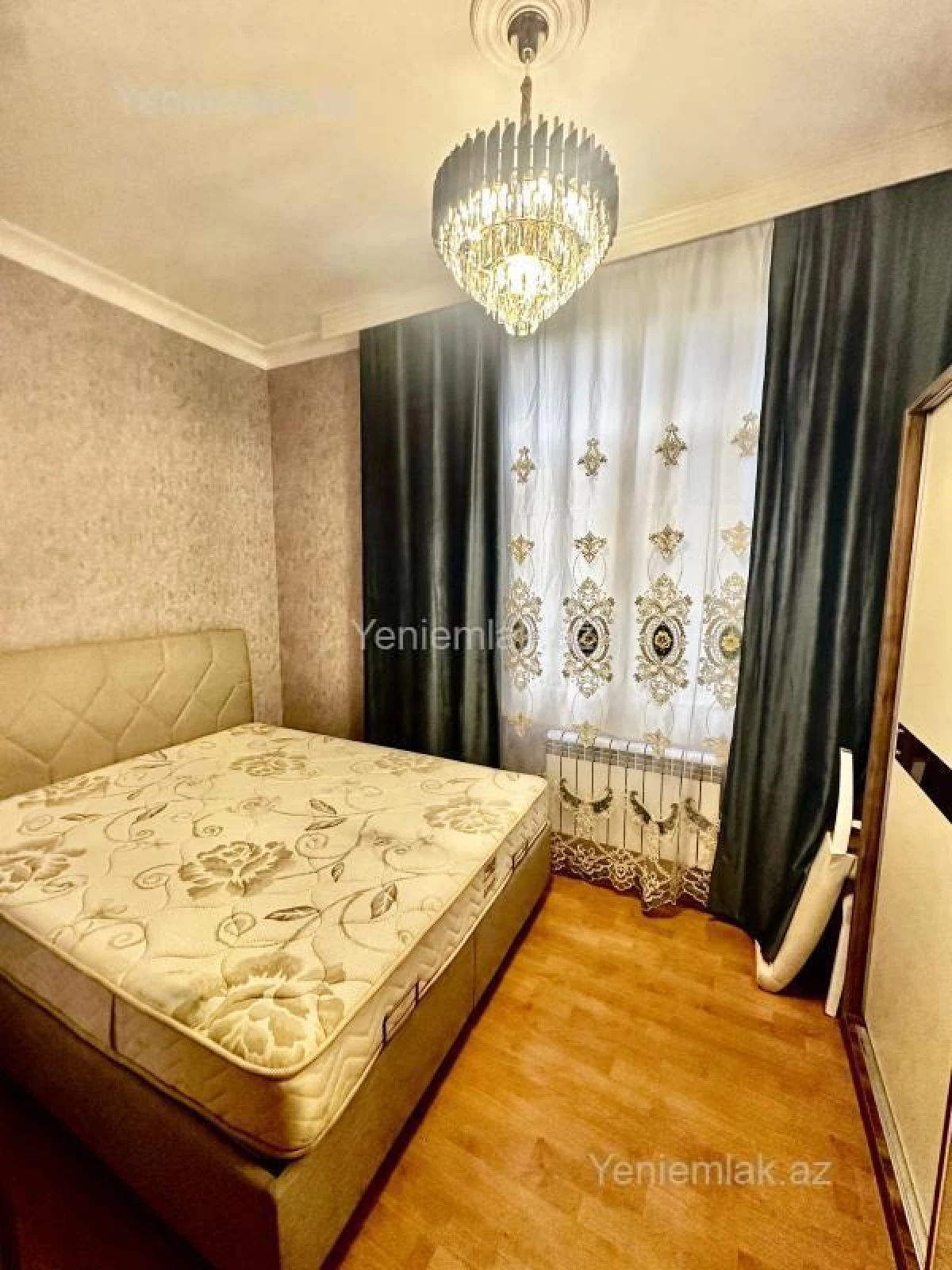 Satılır 2 otaqlı köhnə tikili 52 m²