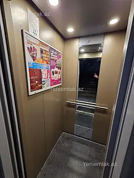 Satılır 4 otaqlı köhnə tikili 120 m²