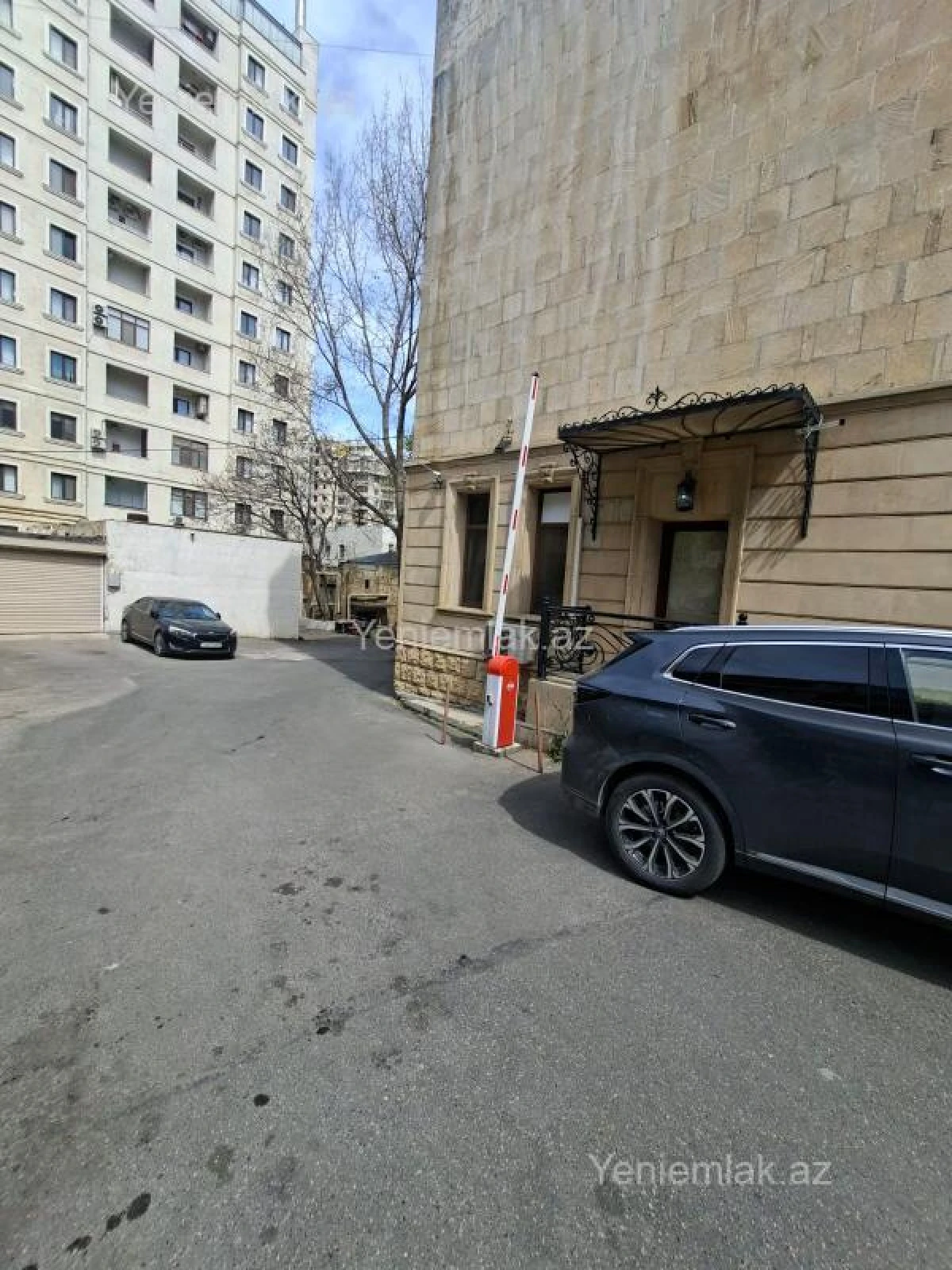 Satılır 4 otaqlı köhnə tikili 120 m²