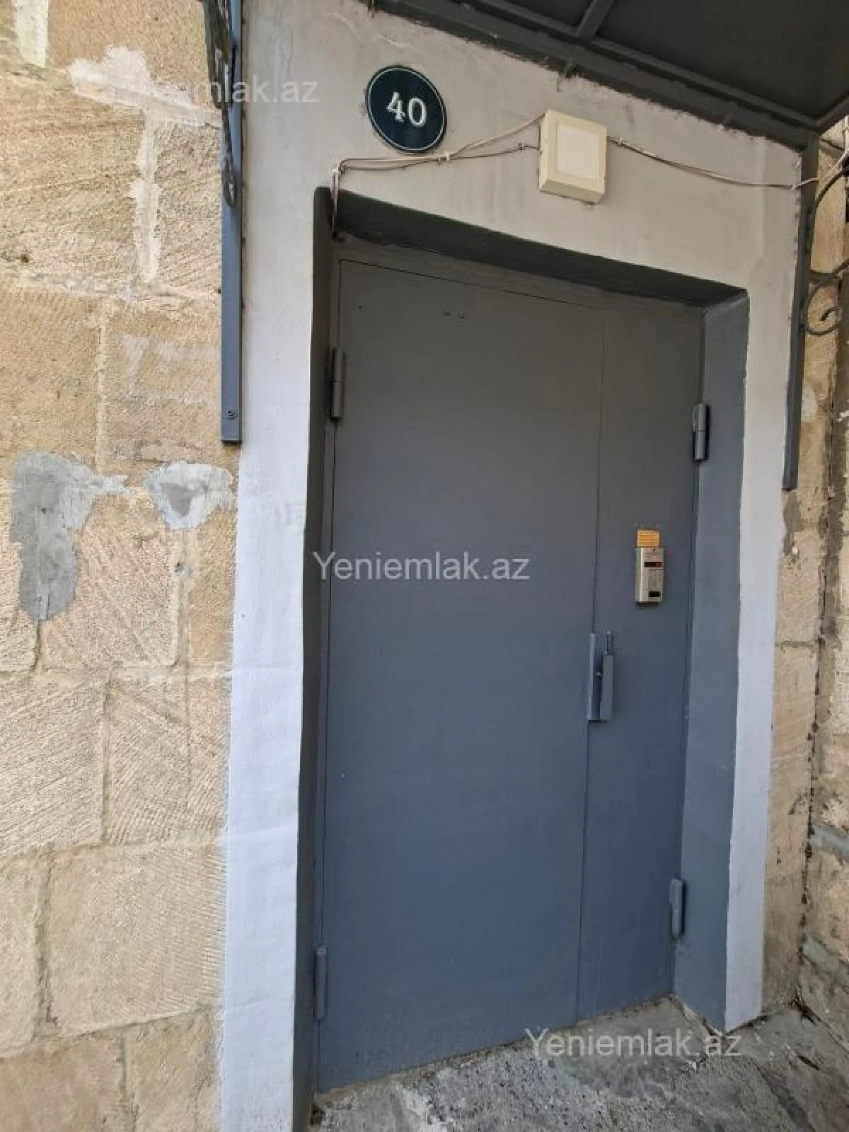 Satılır 4 otaqlı köhnə tikili 120 m²