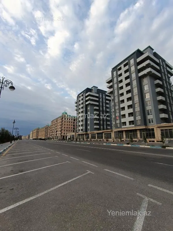 Satılır 2 otaqlı yeni tikili 72 m²