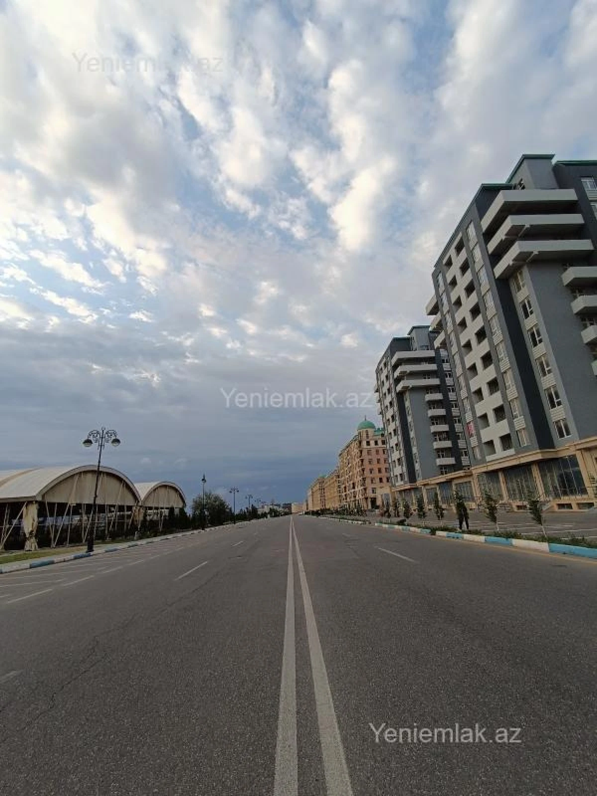 Satılır 2 otaqlı yeni tikili 72 m²