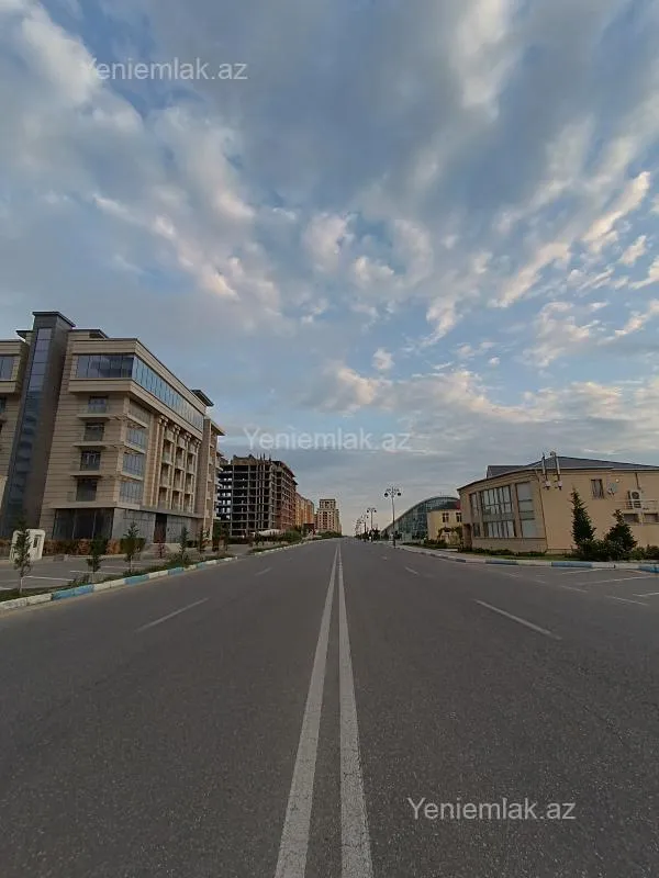 Satılır 2 otaqlı yeni tikili 72 m²