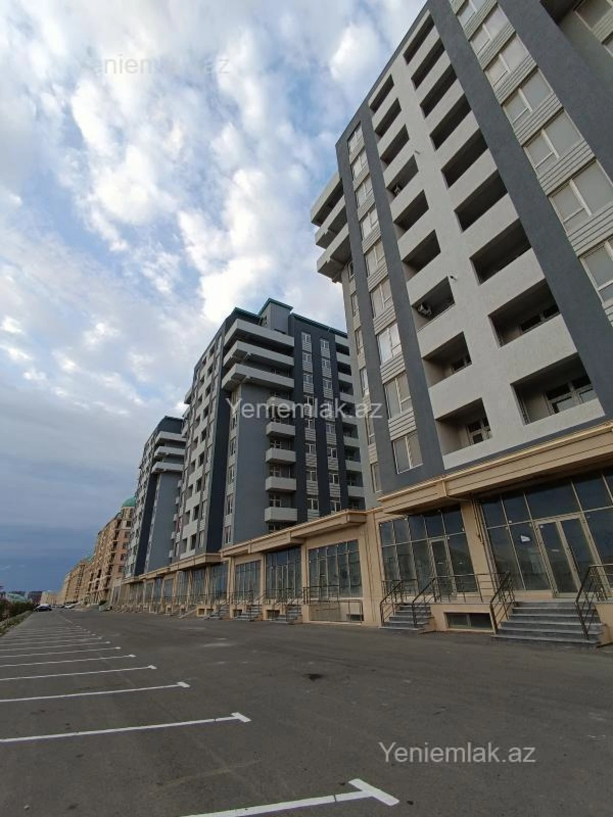 Satılır 2 otaqlı yeni tikili 72 m²