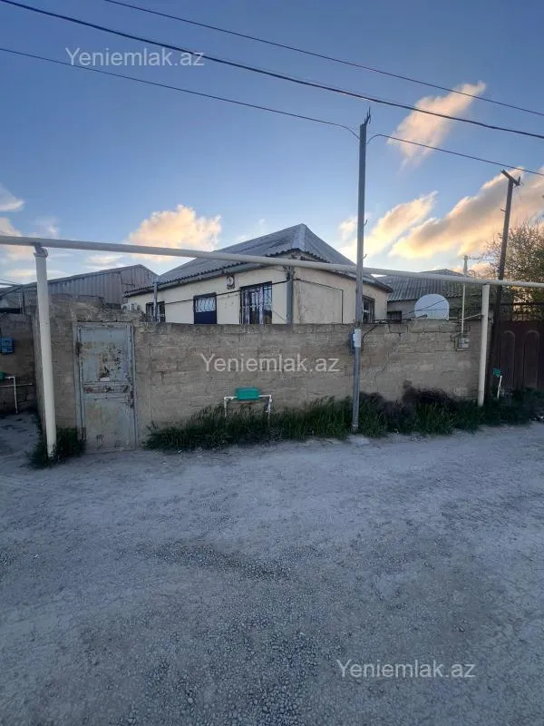 Satılır 2 otaqlı həyət evi 50 m²