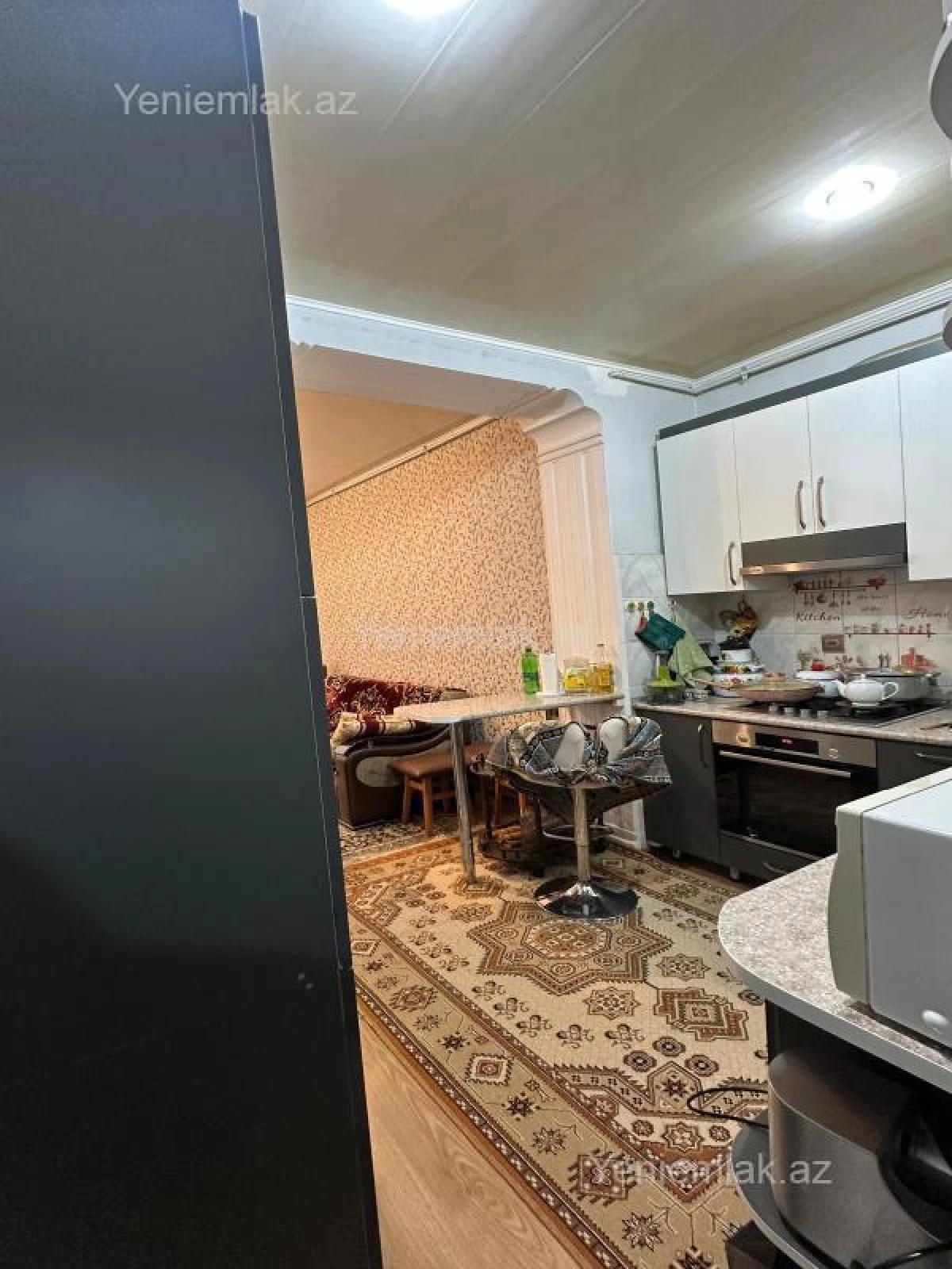 Satılır 2 otaqlı köhnə tikili 68 m²
