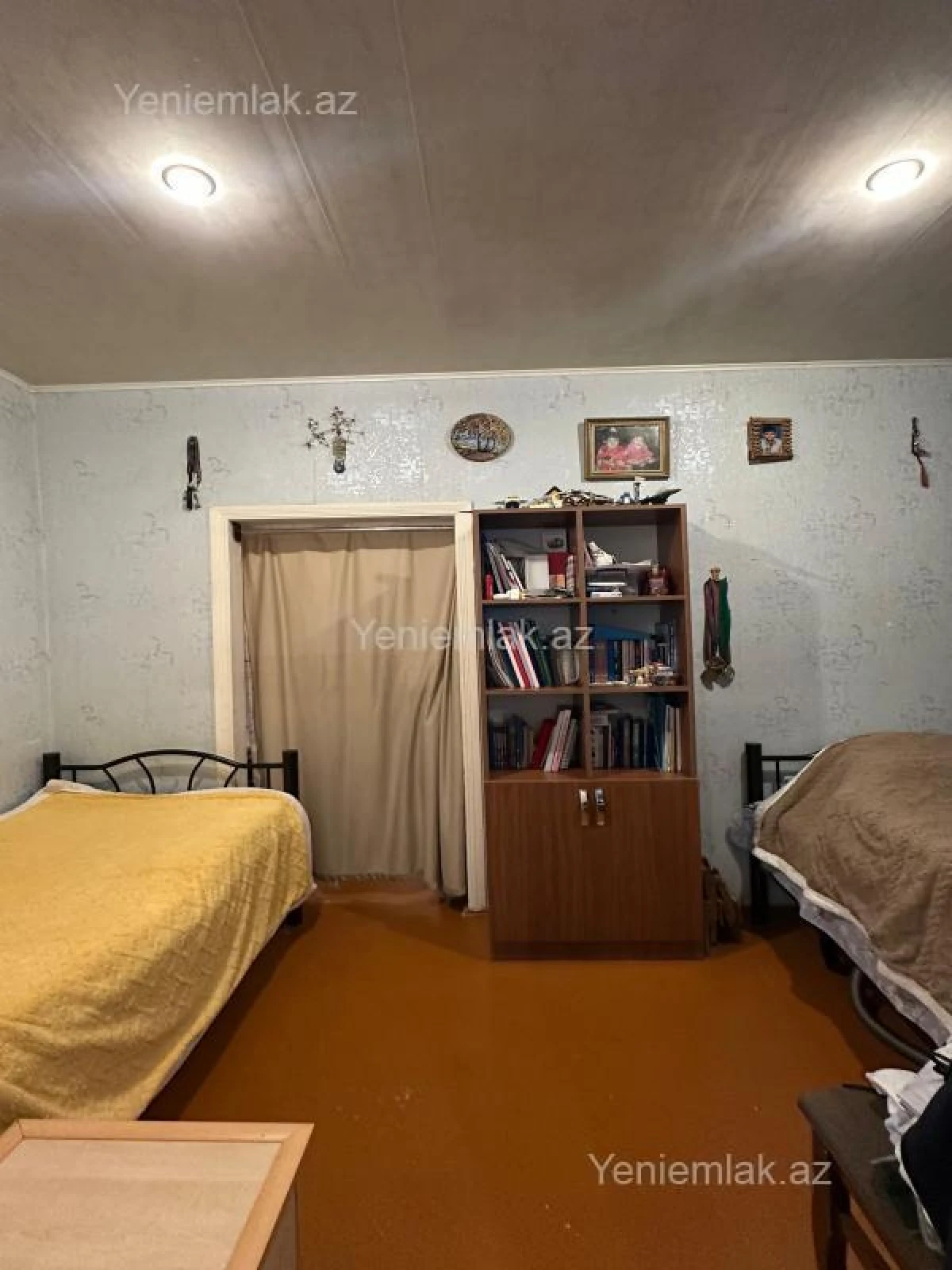 Satılır 2 otaqlı köhnə tikili 68 m²