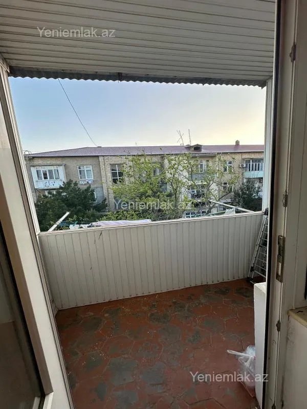 Satılır 2 otaqlı köhnə tikili 68 m²