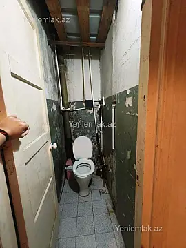 Satılır 2 otaqlı köhnə tikili 60 m²