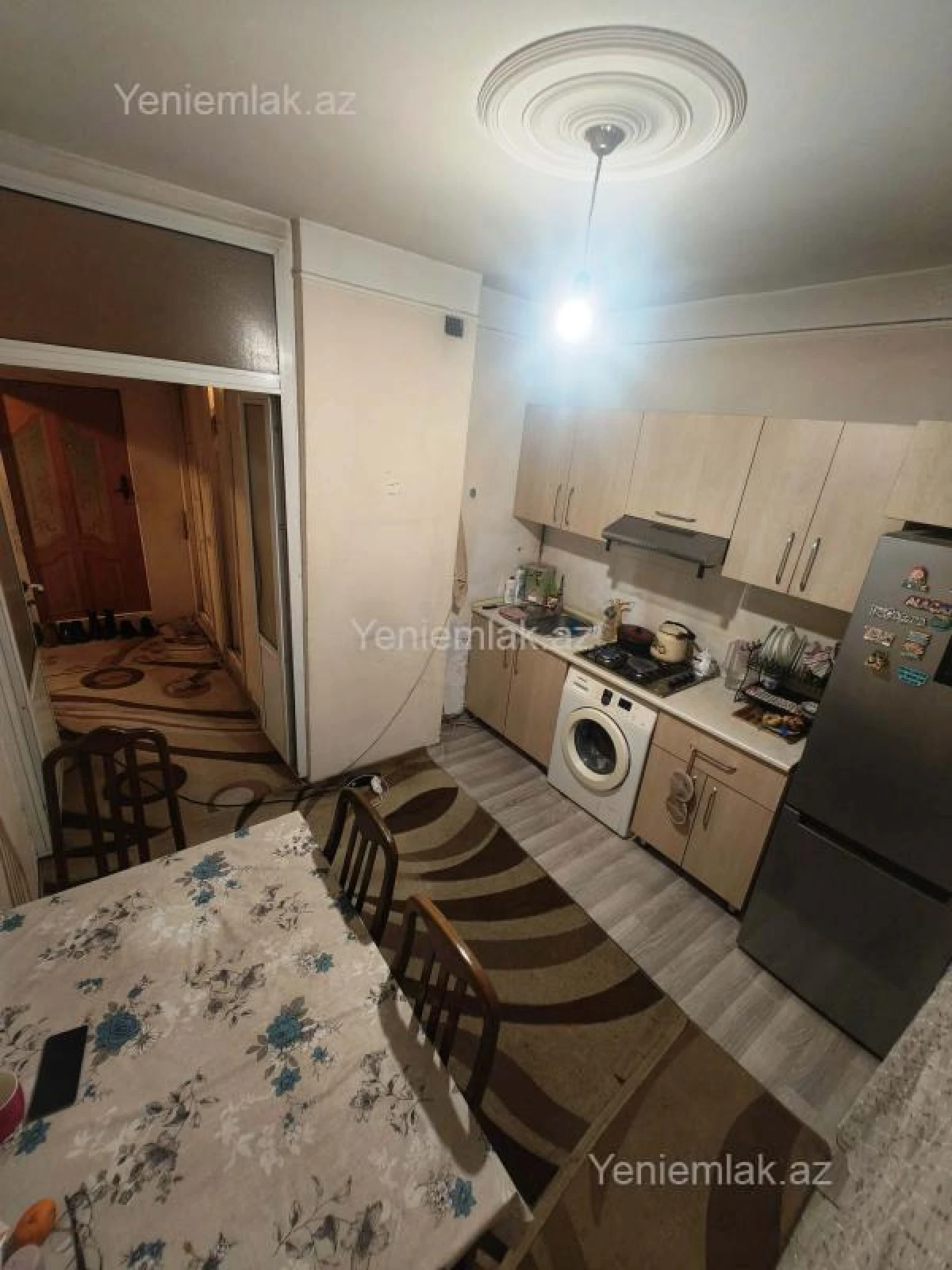 Satılır 2 otaqlı köhnə tikili 60 m²