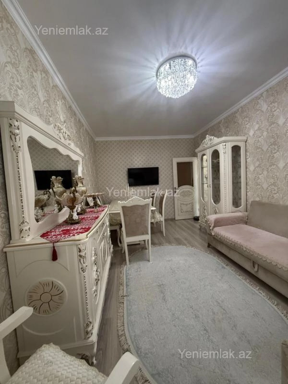 Satılır 2 otaqlı köhnə tikili 65 m²