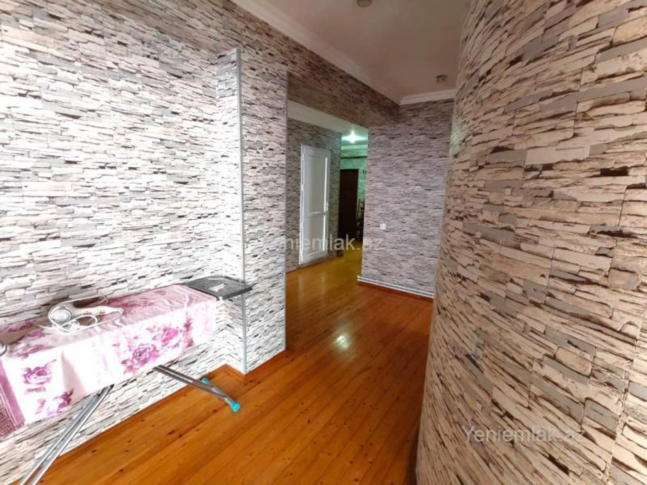 Satılır 3 otaqlı yeni tikili 98 m²