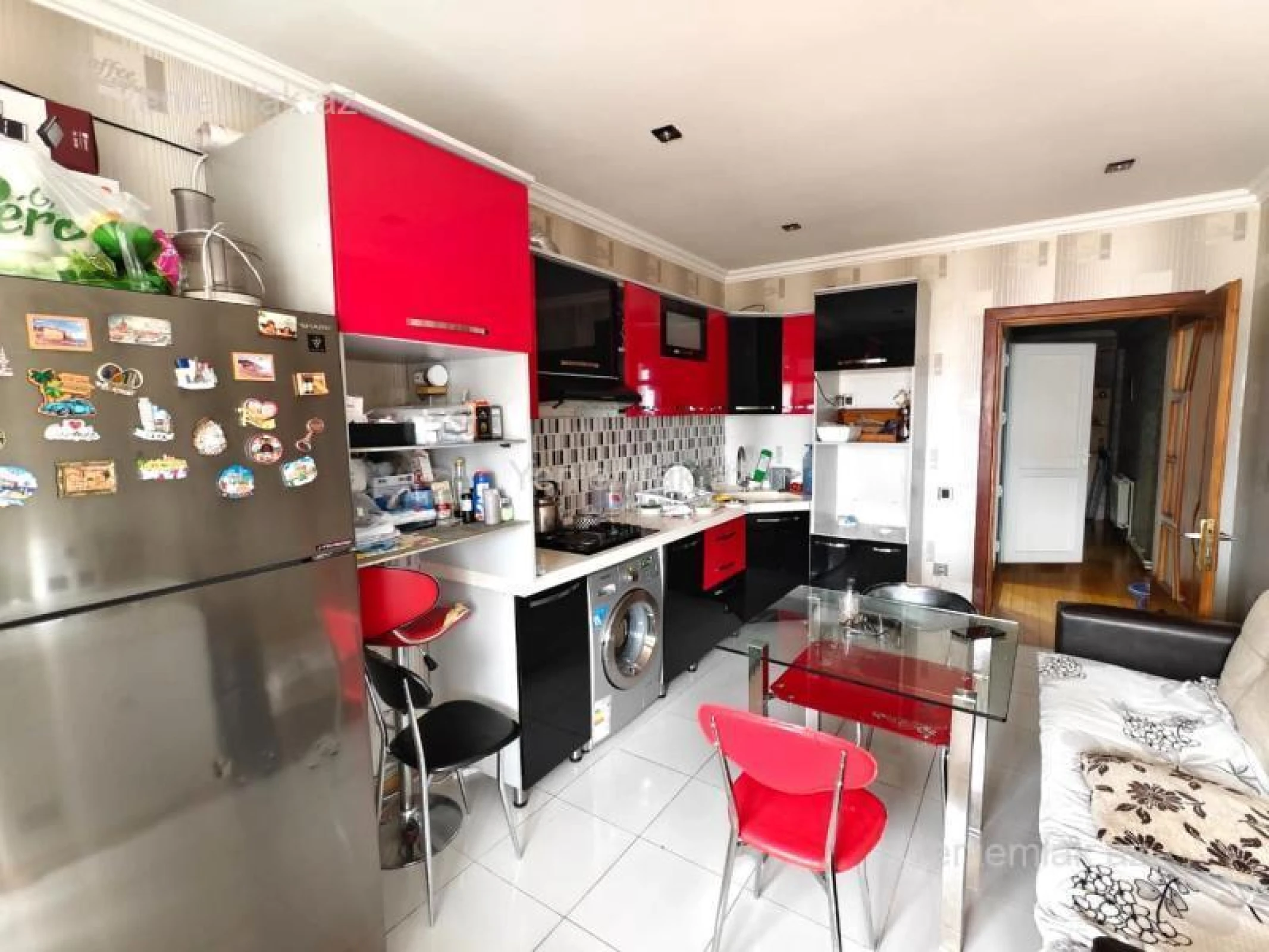 Satılır 3 otaqlı yeni tikili 98 m²