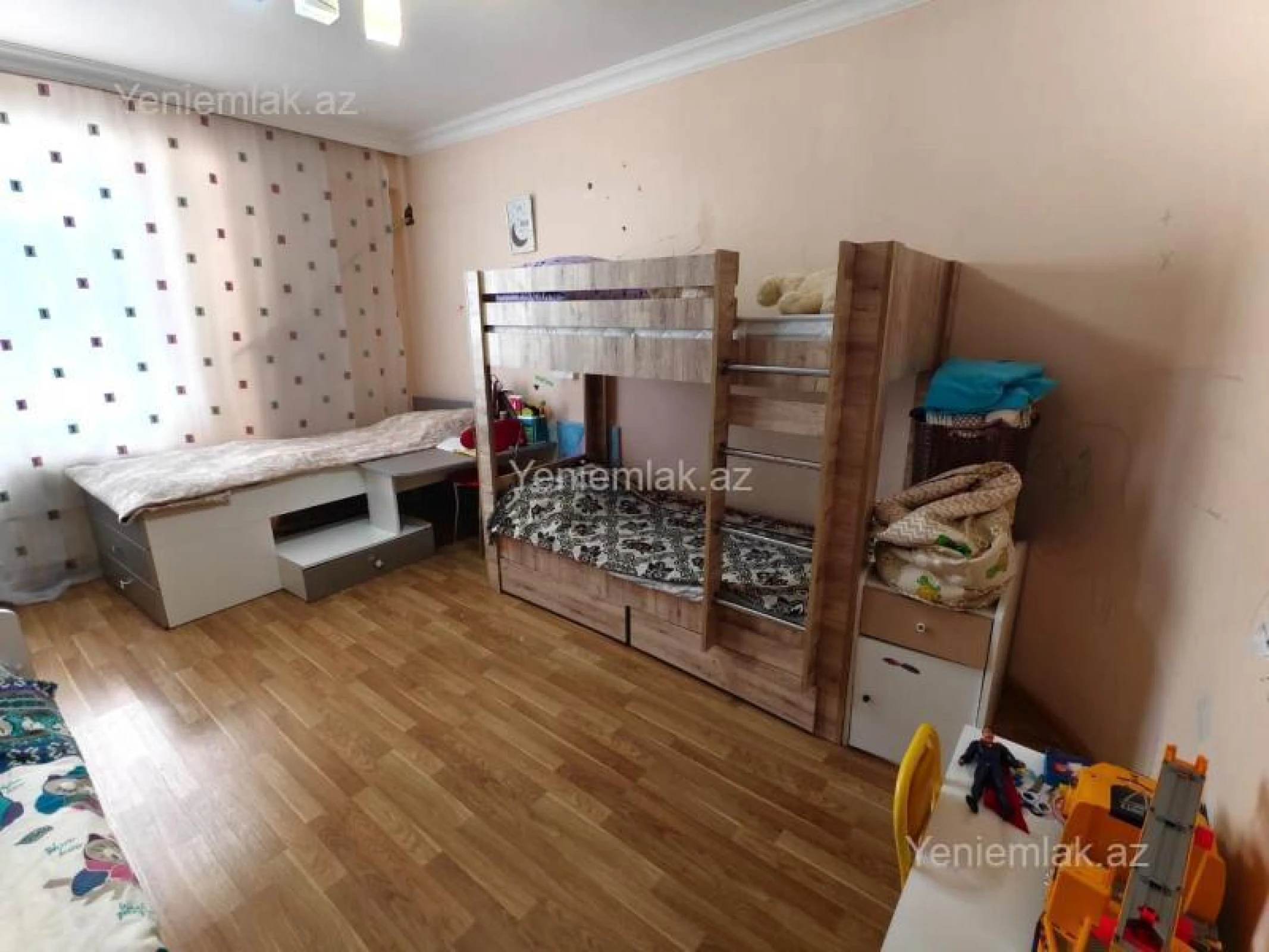 Satılır 3 otaqlı yeni tikili 98 m²