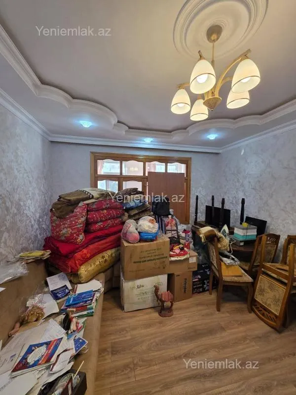 Satılır 2 otaqlı köhnə tikili 57 m²