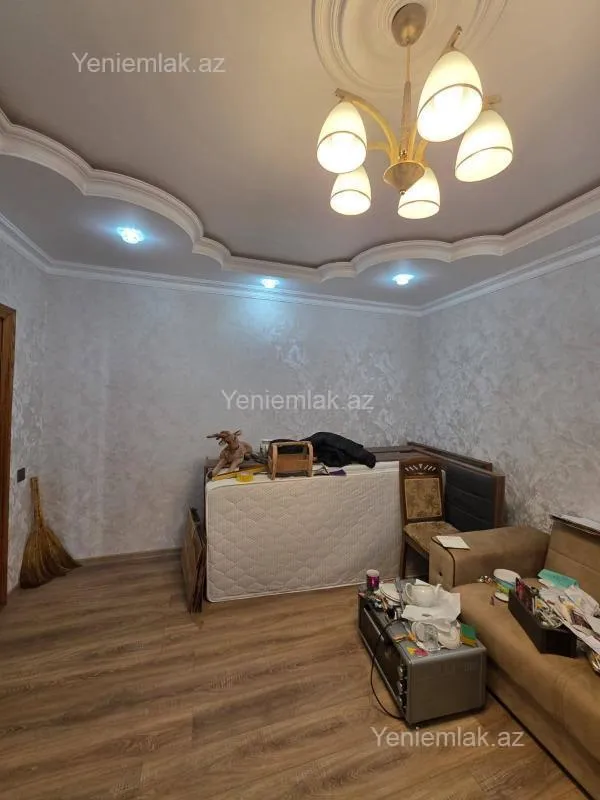 Satılır 2 otaqlı köhnə tikili 57 m²