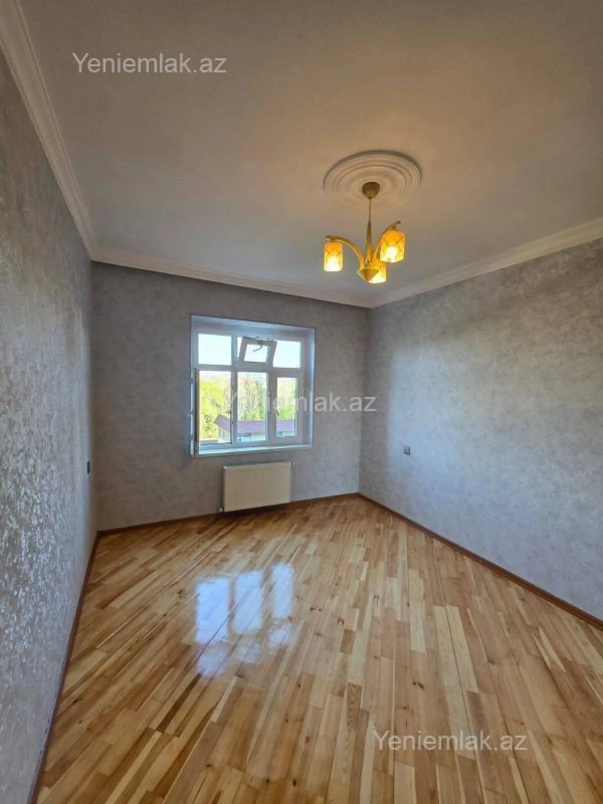 Satılır 2 otaqlı köhnə tikili 57 m²