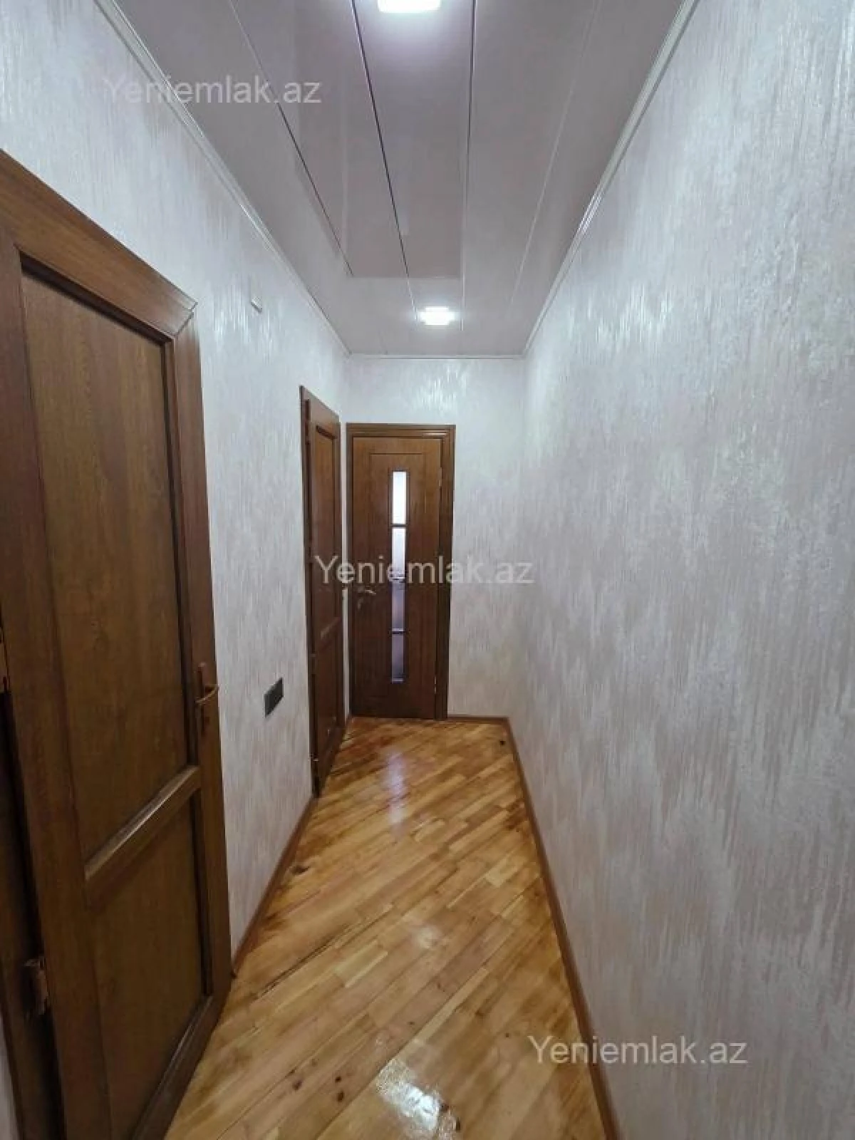 Satılır 2 otaqlı köhnə tikili 57 m²