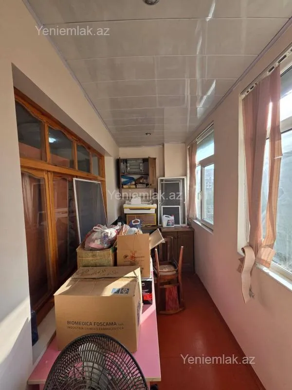 Satılır 2 otaqlı köhnə tikili 57 m²