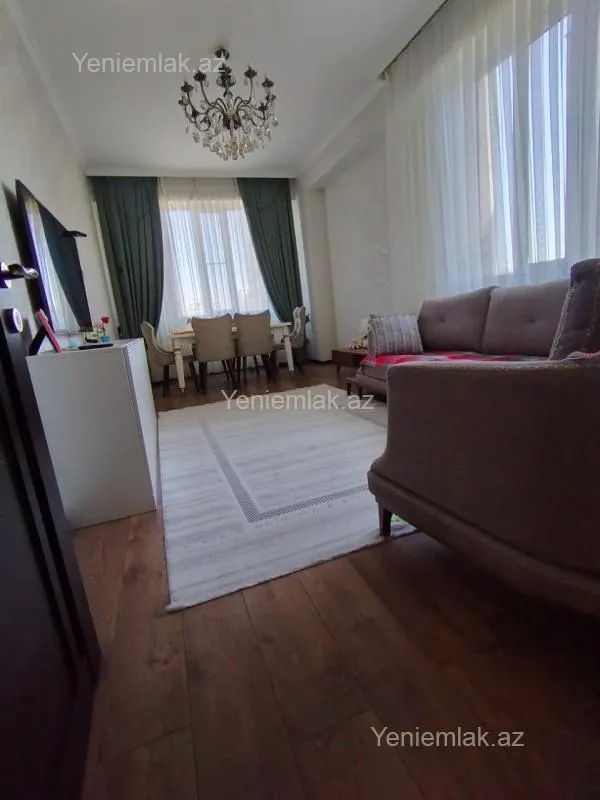 Satılır 3 otaqlı yeni tikili 90 m²