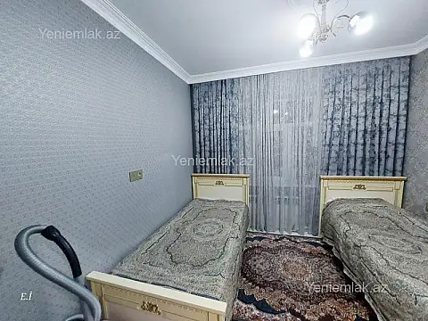 Satılır 3 otaqlı köhnə tikili 70 m²