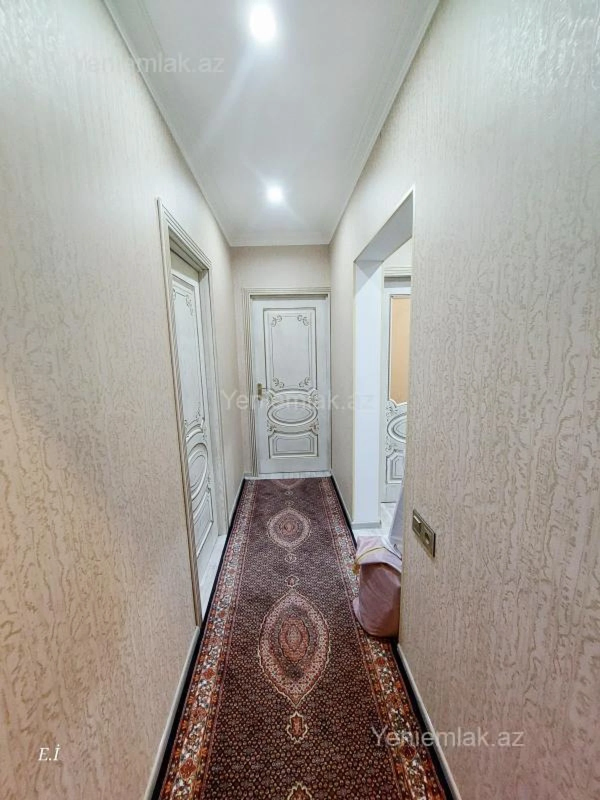 Satılır 3 otaqlı köhnə tikili 70 m²