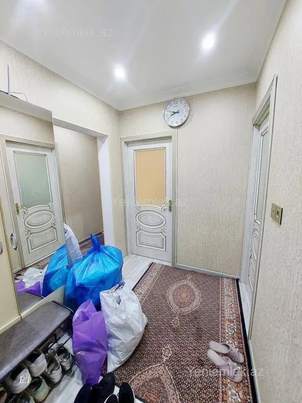 Satılır 3 otaqlı köhnə tikili 70 m²