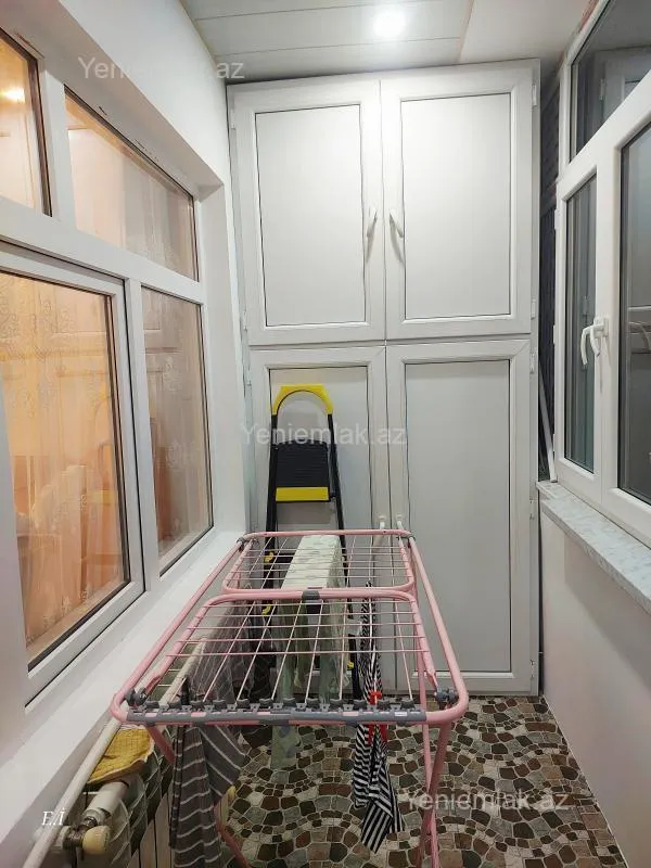 Satılır 3 otaqlı köhnə tikili 70 m²