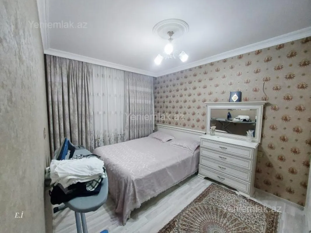 Satılır 3 otaqlı köhnə tikili 70 m²