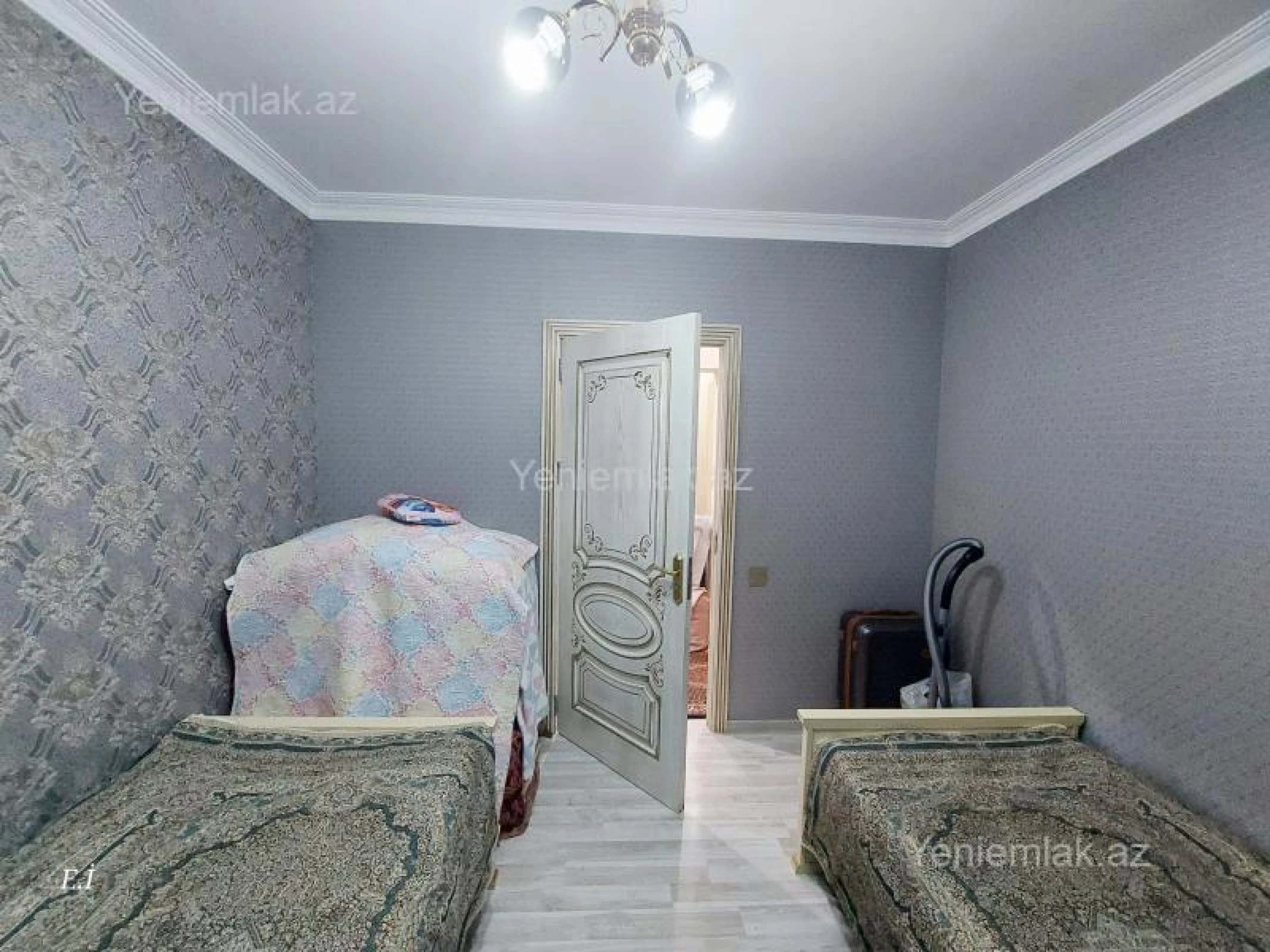 Satılır 3 otaqlı köhnə tikili 70 m²