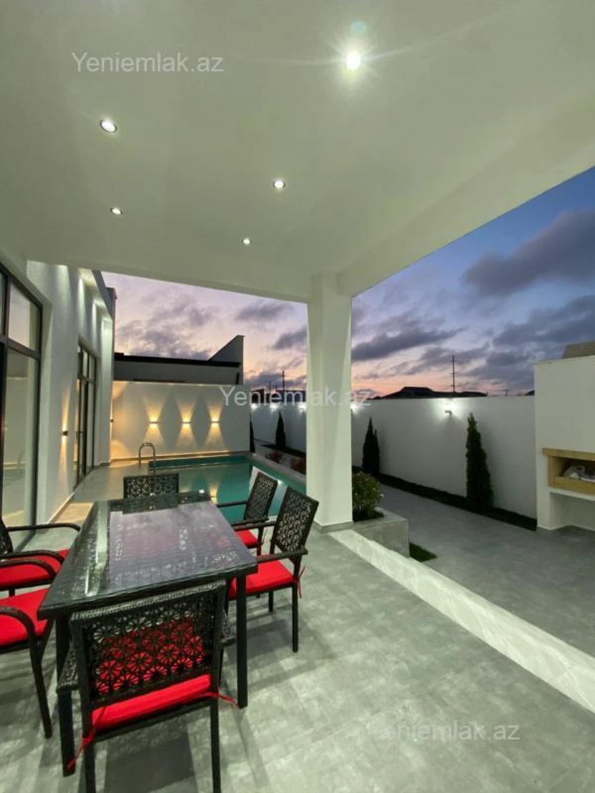 Satılır 4 otaqlı həyət evi 150 m²