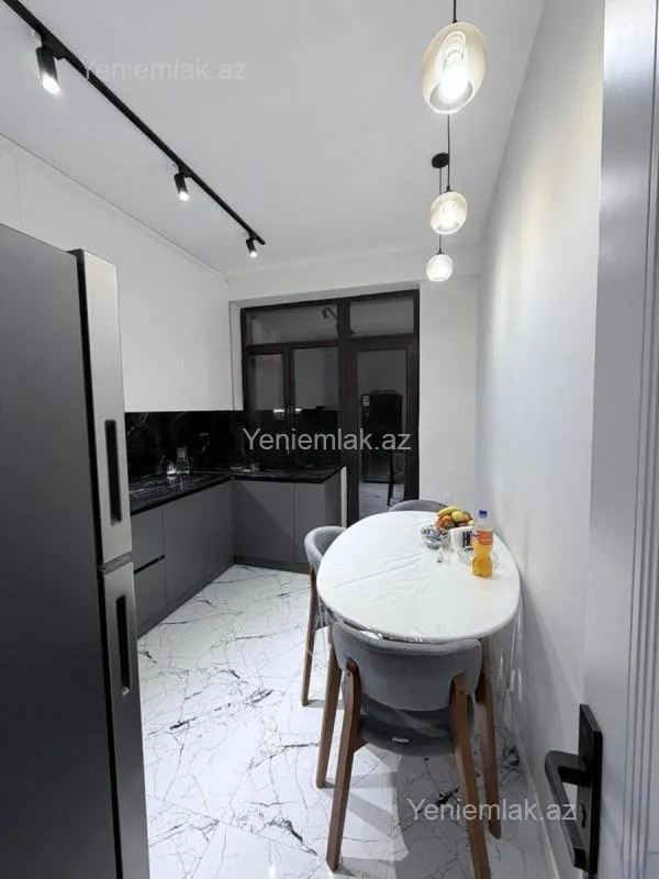 Satılır 3 otaqlı yeni tikili 110 m²