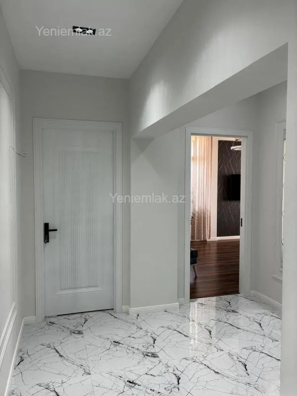 Satılır 3 otaqlı yeni tikili 110 m²