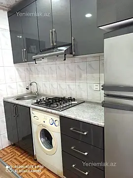 Satılır 2 otaqlı köhnə tikili 65 m²