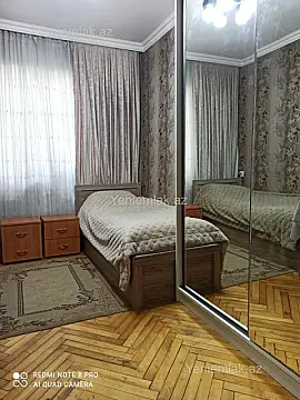 Satılır 2 otaqlı köhnə tikili 65 m²
