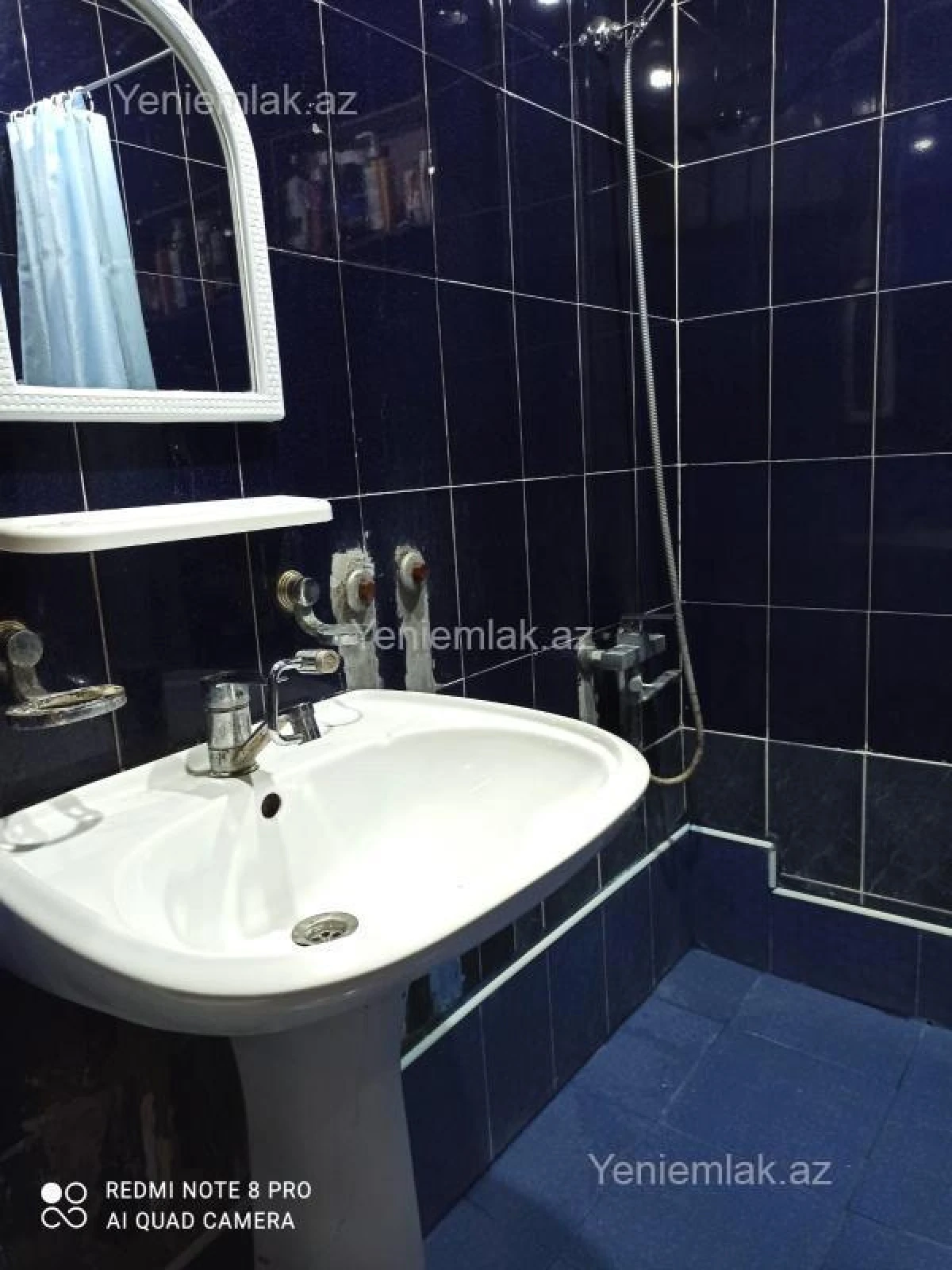 Satılır 2 otaqlı köhnə tikili 65 m²