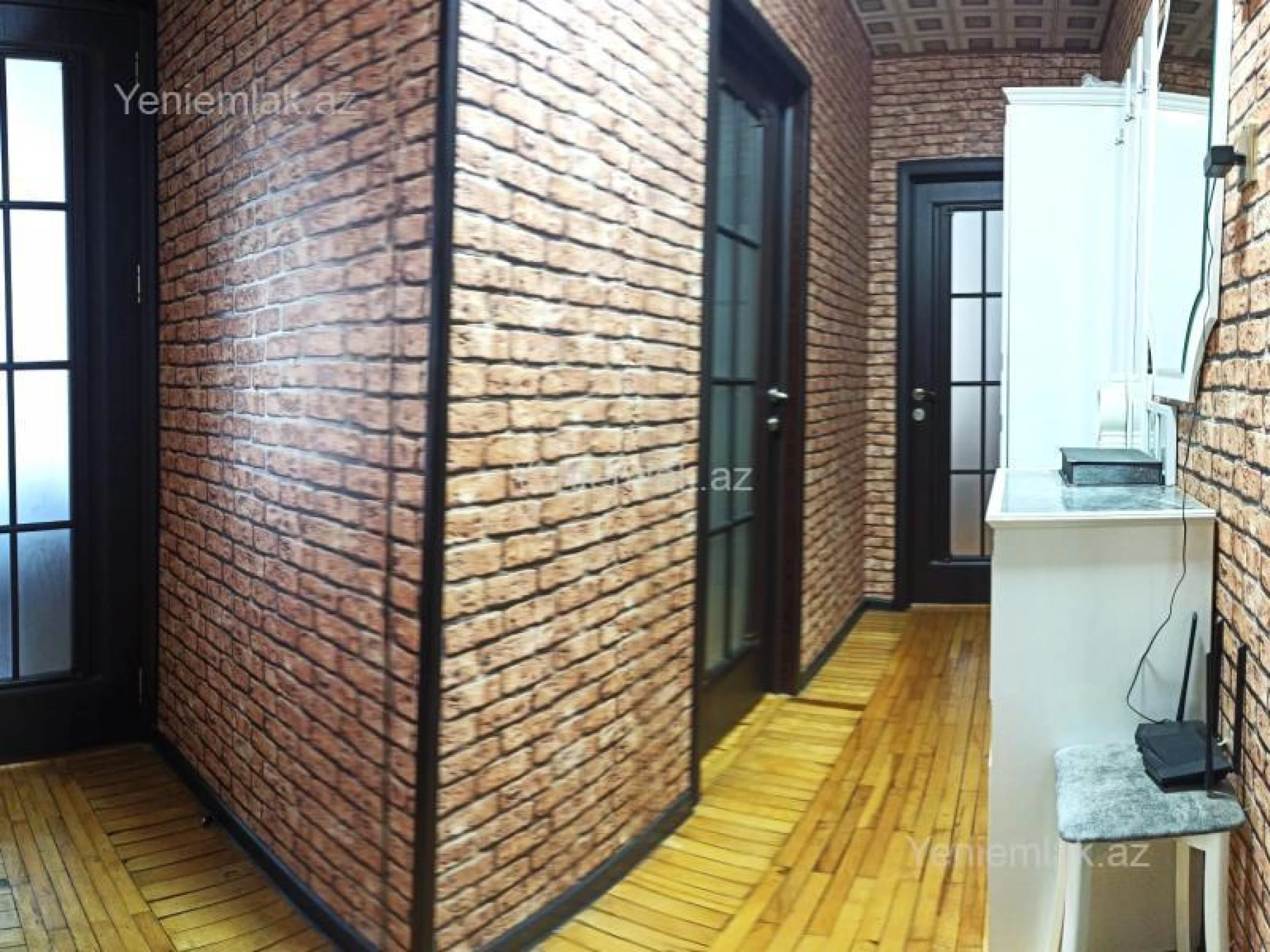 Satılır 2 otaqlı köhnə tikili 65 m²