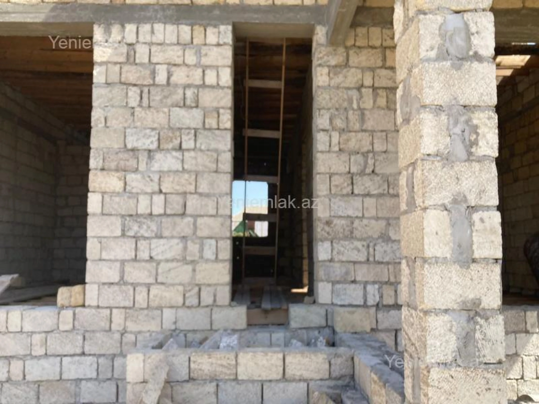 Satılır 4 otaqlı həyət evi 200 m²