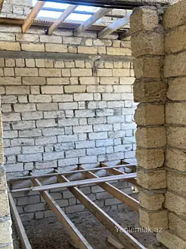 Satılır 4 otaqlı həyət evi 200 m²