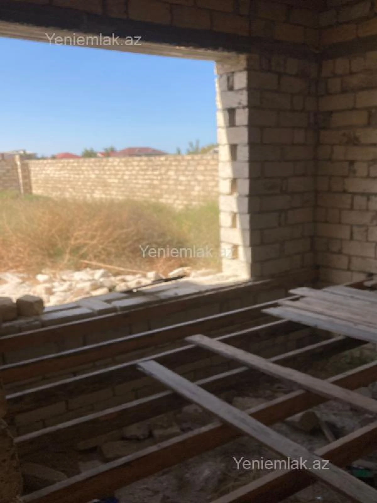 Satılır 4 otaqlı həyət evi 200 m²
