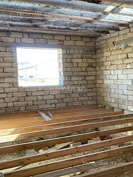 Satılır 4 otaqlı həyət evi 200 m²