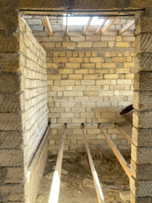 Satılır 4 otaqlı həyət evi 200 m²