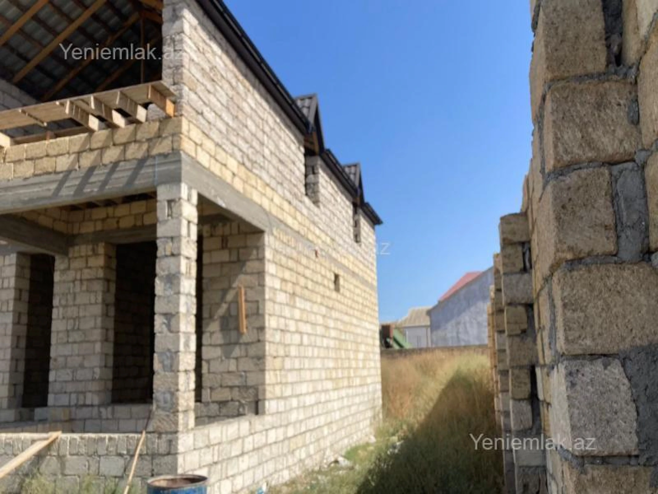 Satılır 4 otaqlı həyət evi 200 m²