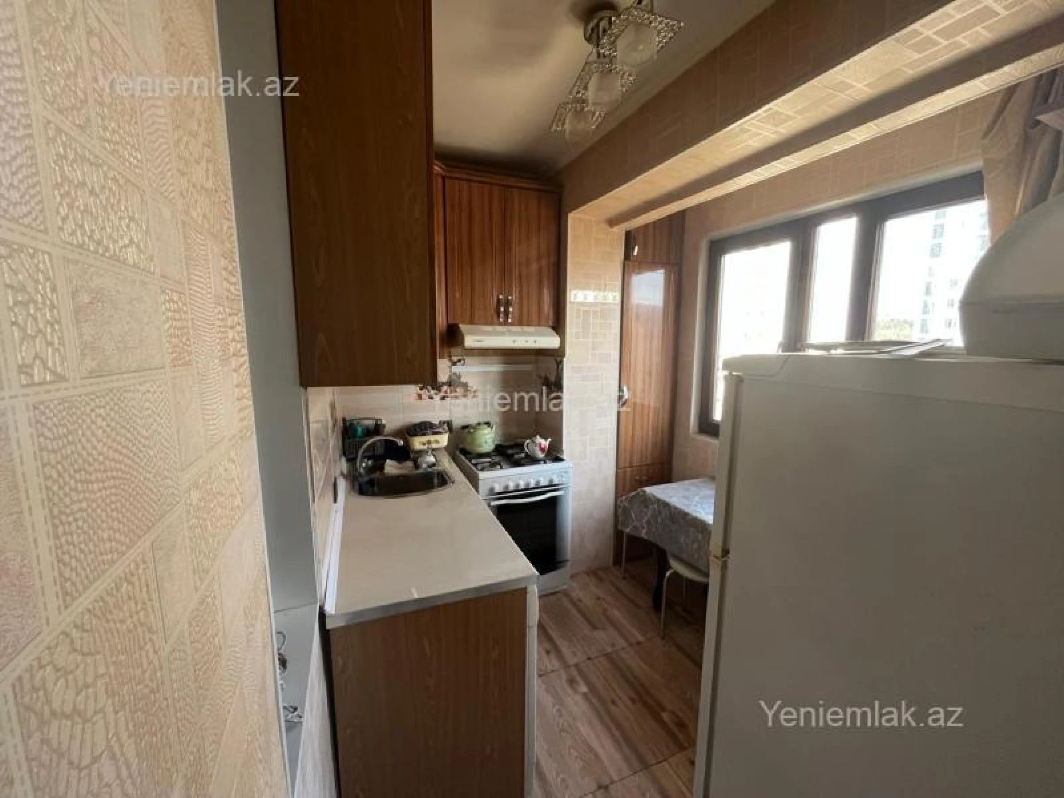 Satılır 2 otaqlı köhnə tikili 50 m²