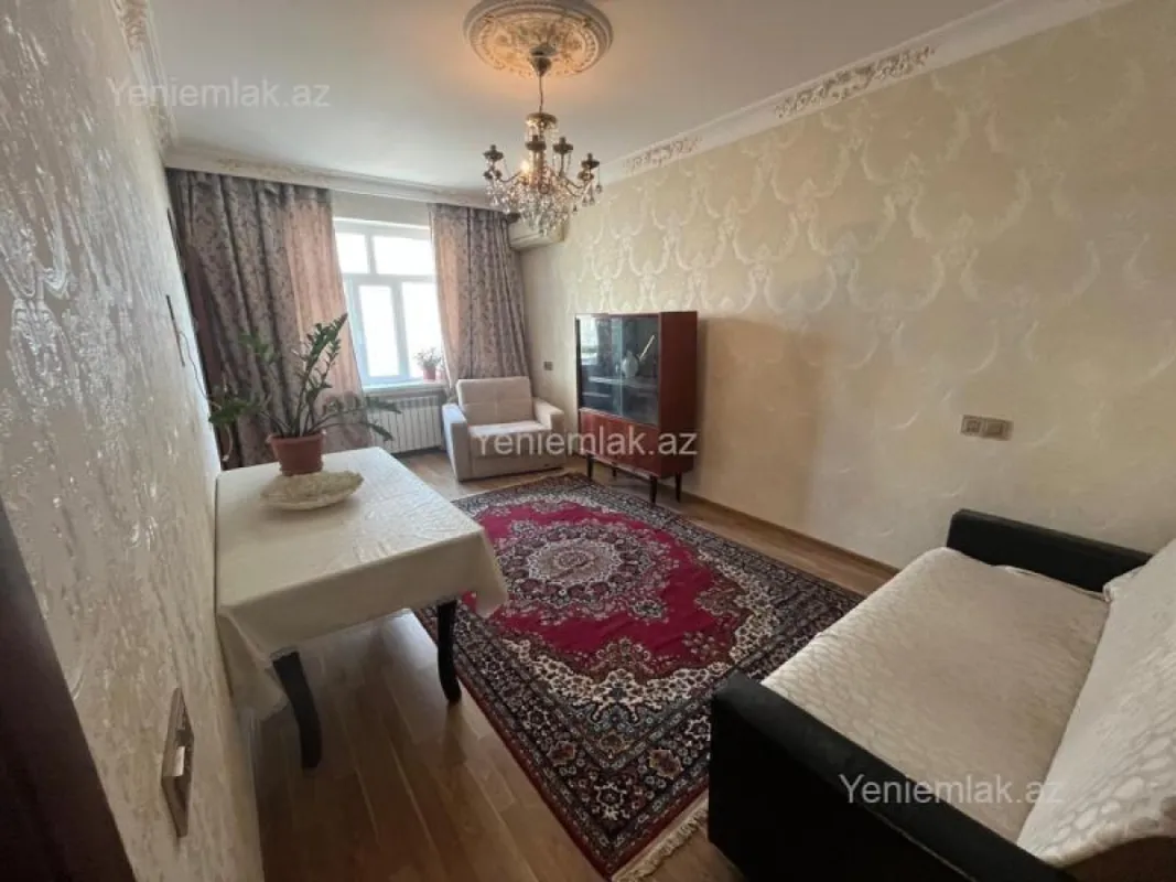 Satılır 2 otaqlı köhnə tikili 50 m²