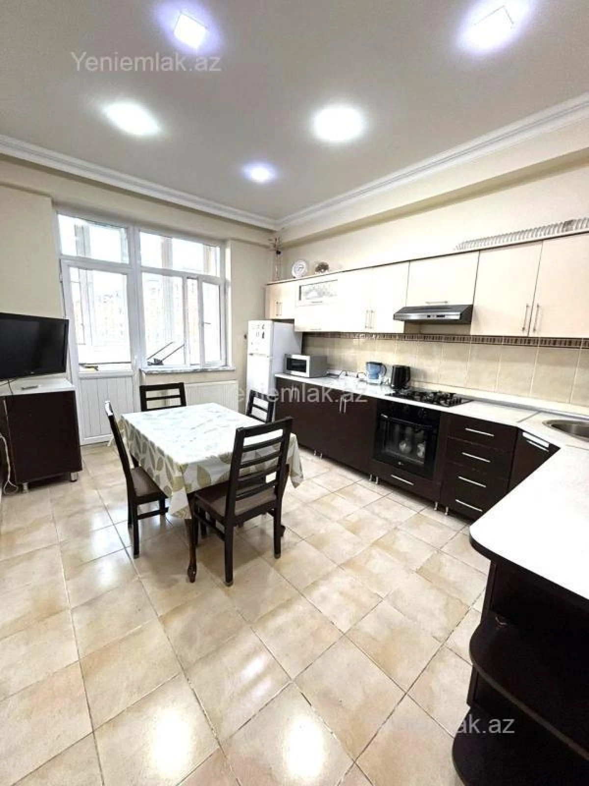 Satılır 3 otaqlı yeni tikili 110 m²