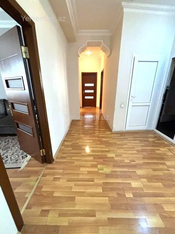 Satılır 3 otaqlı yeni tikili 110 m²