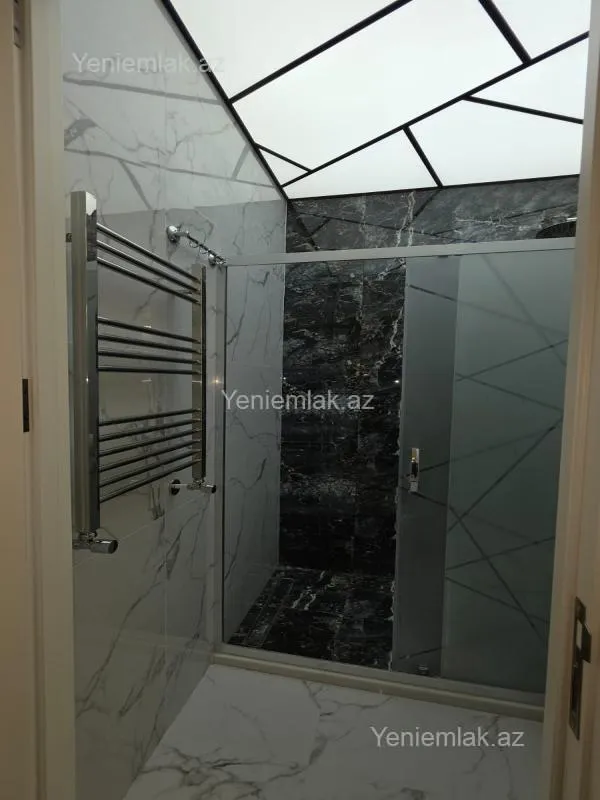 Satılır 3 otaqlı yeni tikili 98 m²